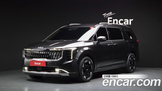 Kia Carnival Gasoline 7-Seater Signature — пробег 15 103 км — фото 1 из 5