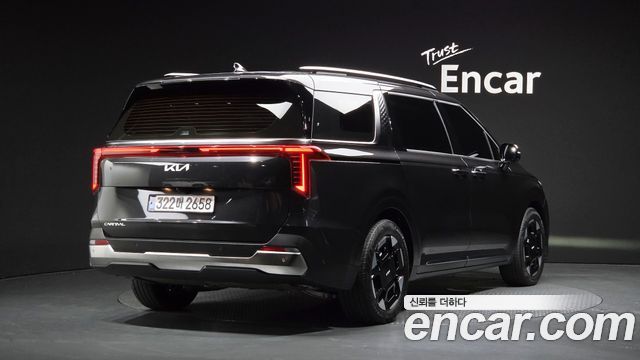 Kia Carnival Gasoline 7-Seater Signature — пробег 15 103 км — фото 2 из 5