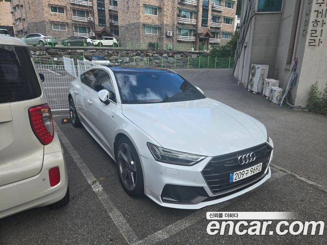 Audi A7 50 TDI Quattrp Premium — пробег 67 000 км — фото 2 из 5