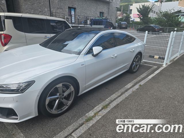 Audi A7 50 TDI Quattrp Premium — пробег 67 000 км — фото 3 из 5