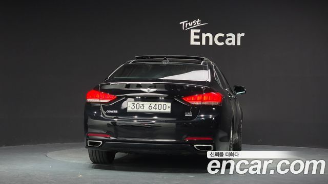 Hyundai Genesis из Кореи Encar
