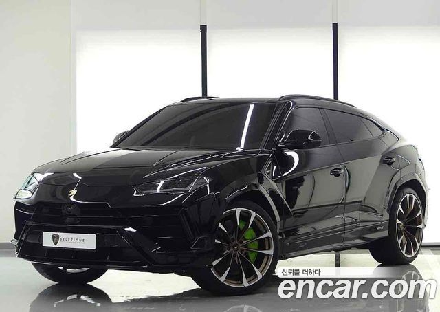 Lamborghini Urus из Кореи Encar