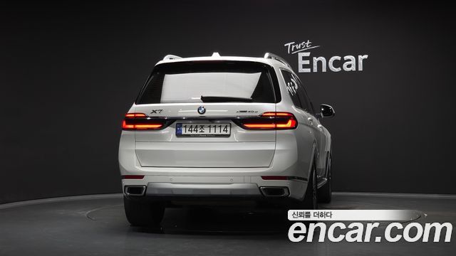 BMW X7 xDrive 40d Design Pure Excellence 6-Seater — пробег 40 270 км — фото 4 из 5