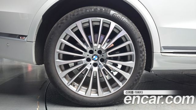 BMW X7 xDrive 40d Design Pure Excellence 6-Seater — пробег 40 270 км — фото 5 из 5