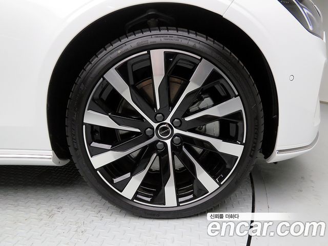Volvo S90 B5 Ultra Bright Air sus — пробег 285 км — фото 5 из 5