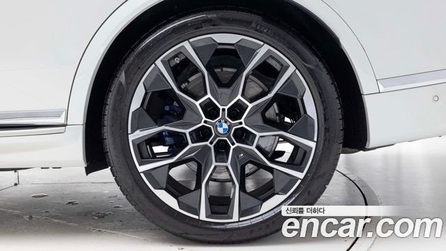 BMW X7 xDrive 40i M Sport 6STR — пробег 9 506 км — фото 5 из 5