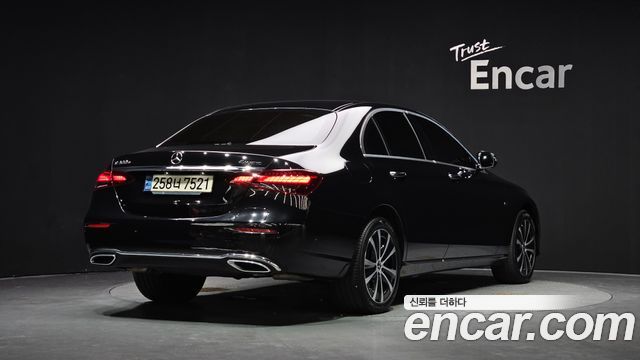 Mercedes-Benz E-Class из Кореи Encar