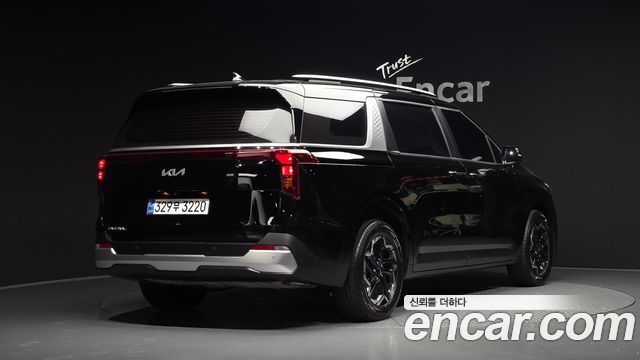 Kia Carnival 9-Seater Prestige — пробег 12 976 км — фото 2 из 5