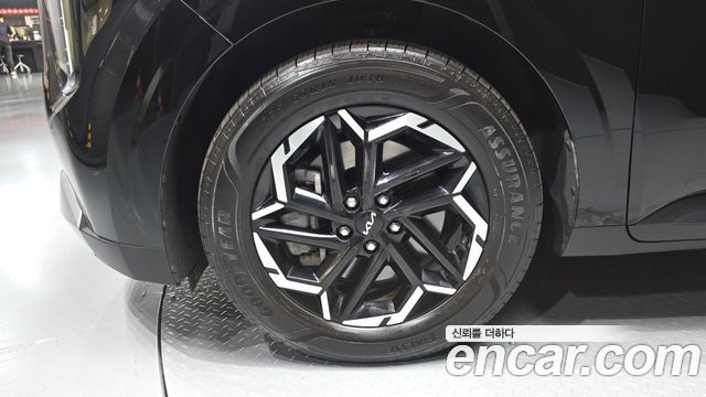 Kia Carnival 9-Seater Prestige — пробег 12 976 км — фото 5 из 5