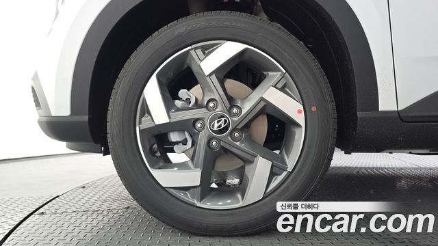 Hyundai Venue 1,6 Premium — пробег 11 км — фото 5 из 5