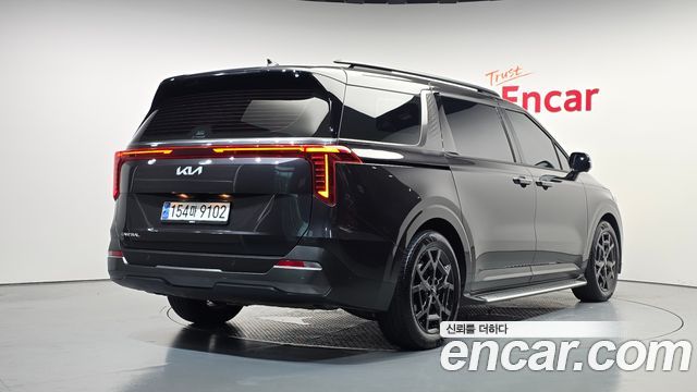 Kia Carnival Gasoline 9-Seater Gravity — пробег 23 000 км — фото 2 из 5