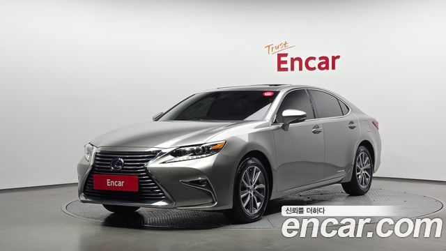 Lexus ES Supreme XV60 — пробег 60 573 км — фото 1 из 5