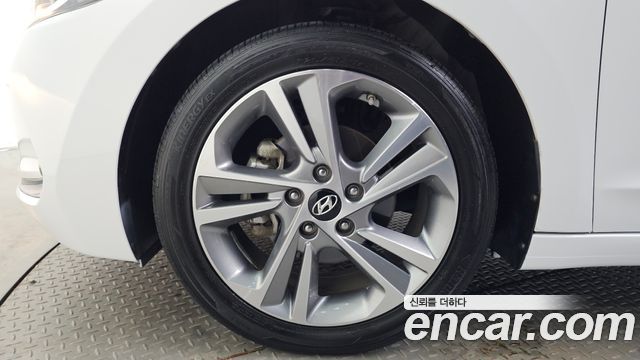 Hyundai AVANTE 1.6 GDI Premium — пробег 92 182 км — фото 5 из 5