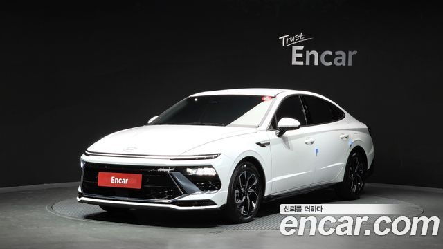 Hyundai Sonata 2.0 Exclusive — пробег 14 057 км — фото 1 из 5