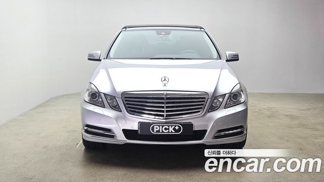 Mercedes-Benz E-Class E300 Elegance — пробег 75 860 км — фото 3 из 5