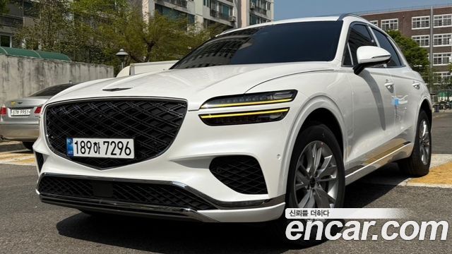 Genesis GV70 2.5T Gasoline 2WD — пробег 1 300 км — фото 1 из 5