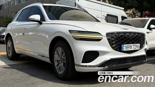 Genesis GV70 2.5T Gasoline 2WD — пробег 1 300 км — фото 3 из 5