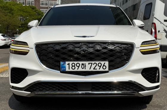 Genesis GV70 2.5T Gasoline 2WD — пробег 1 300 км — фото 4 из 5