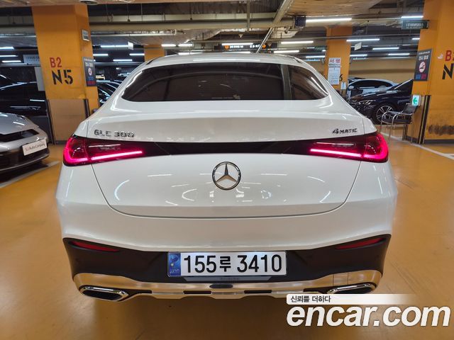 Mercedes-Benz GLC-Class GLC300 4MATIC Coupe — пробег 10 000 км — фото 5 из 5