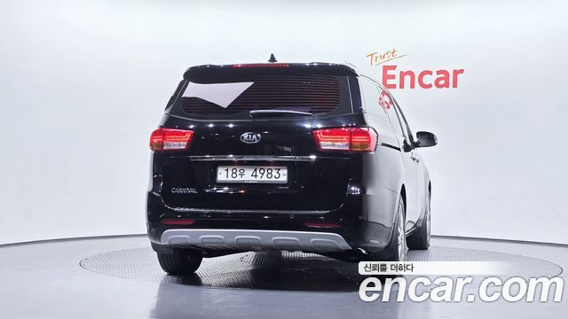 Kia Carnival из Кореи Encar