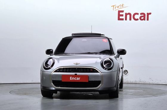 Mini Cooper Favoured — пробег 15 001 км — фото 3 из 5