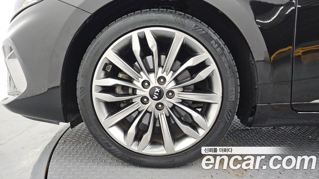 Kia K7 из Кореи Encar