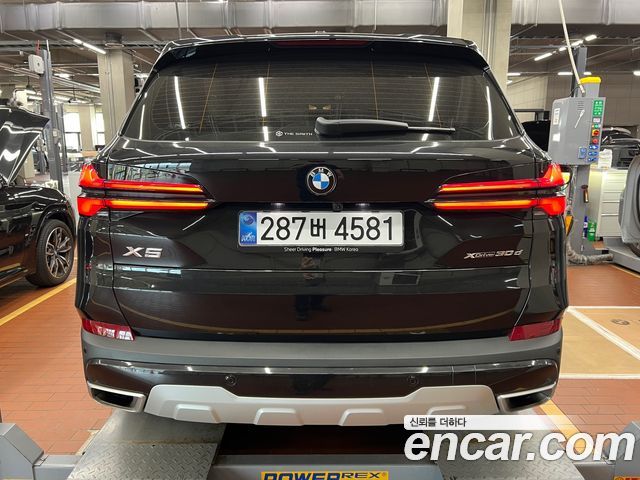 BMW X5 xDrive 30d xLine — пробег 23 836 км — фото 3 из 5