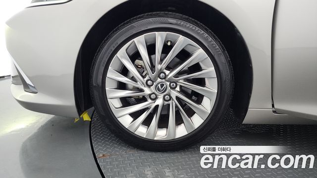 Lexus ES из Кореи Encar