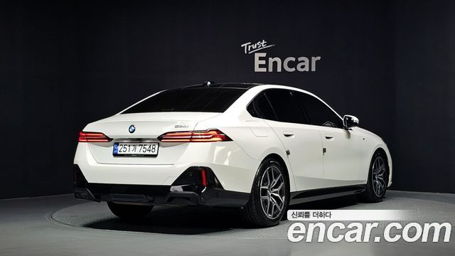 BMW 5-Series из Кореи Encar