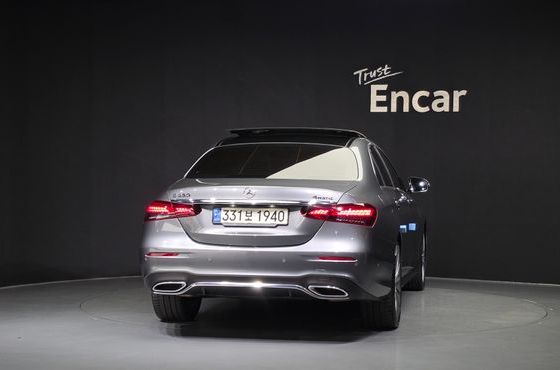 Mercedes-Benz E-Class E350 4MATIC AMG Line — пробег 36 930 км — фото 4 из 5
