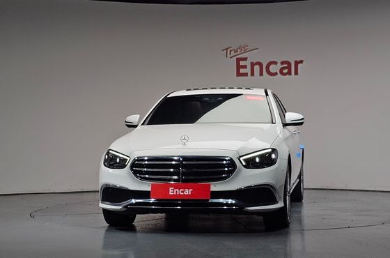 Mercedes-Benz E-Class E220d 4MATIC Exclusive — пробег 112 161 км — фото 3 из 5