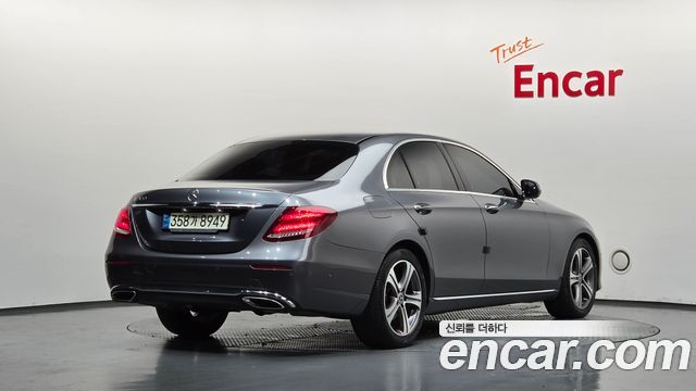 Mercedes-Benz E-Class из Кореи Encar