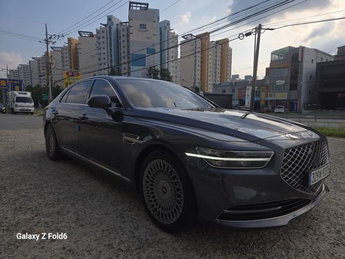 Genesis G90 5.0 AWD Prestige — пробег 143 000 км — фото 2 из 5