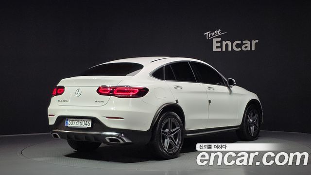 Mercedes-Benz GLC-Class GLC220 d 4MATIC Coupe — пробег 60 229 км — фото 2 из 5