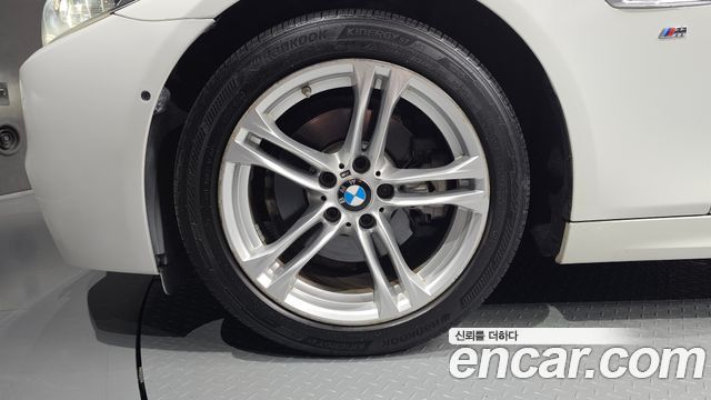 BMW 5-Series 528i xDrive Aero Dynamic Special Edition — пробег 86 825 км — фото 5 из 5