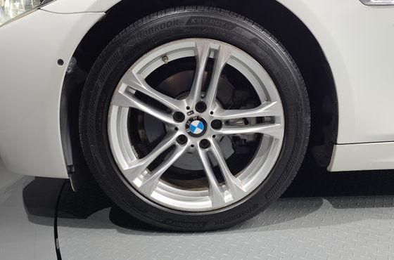 BMW 5-Series 528i xDrive Aero Dynamic Special Edition — пробег 86 825 км — фото 5 из 5