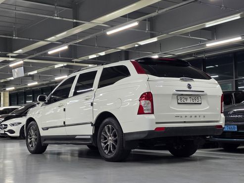 Ssangyong KORANDO Extreme 4WD — пробег 190 600 км — фото 2 из 5