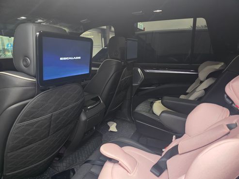 Cadillac Escalade 6.2 Sports Platinum — пробег 12 300 км — фото 5 из 5