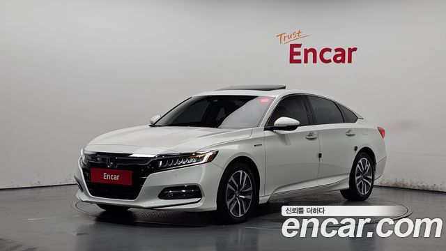 Honda Accord 2.0 Hybrid Touring — пробег 79 657 км — фото 1 из 5