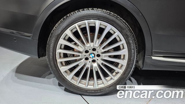 BMW X7 xDrive 30d Design Pure Excellent 6-Seater — пробег 70 454 км — фото 5 из 5
