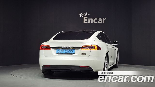 Tesla Model S из Кореи Encar