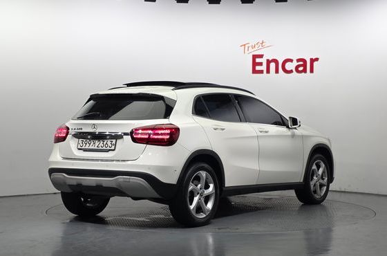 Mercedes-Benz GLA-Class GLA220 — пробег 125 340 км — фото 2 из 5