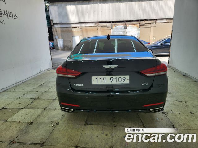 Hyundai Genesis из Кореи Encar