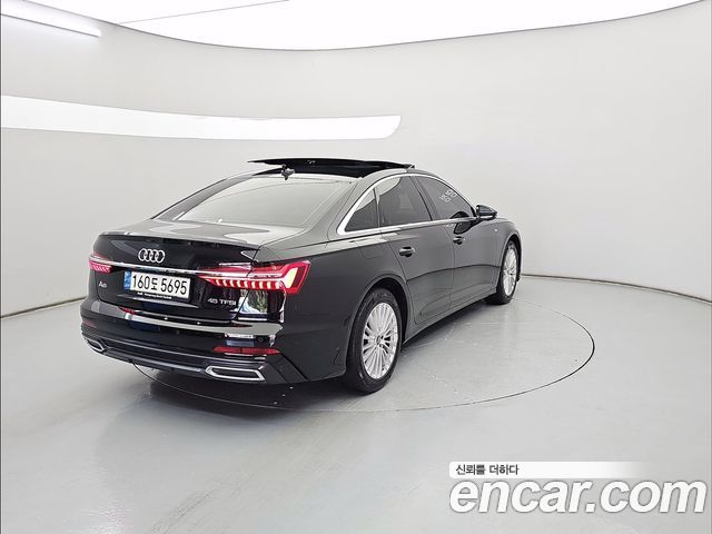 Audi A6 45 TFSI Premium — пробег 83 887 км — фото 2 из 5