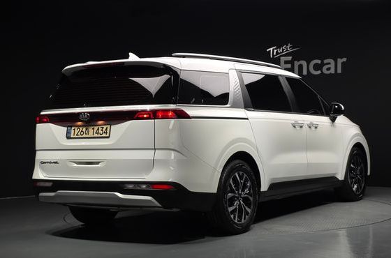 Kia Carnival Diesel 9-Seater Prestige — пробег 120 914 км — фото 2 из 5