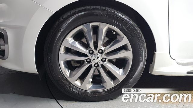 Kia Carnival 9-Seater Noblesse Special — пробег 157 454 км — фото 5 из 5