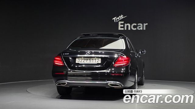 Mercedes-Benz E-Class из Кореи Encar