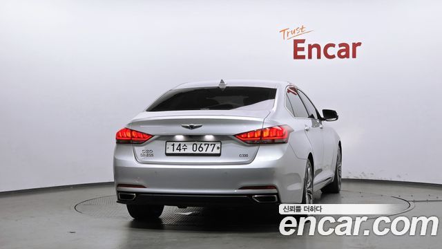 Hyundai Genesis из Кореи Encar