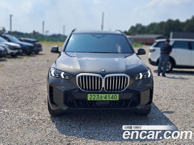 BMW X5 xDrive 40i M Sport — пробег 31 300 км — фото 1 из 5