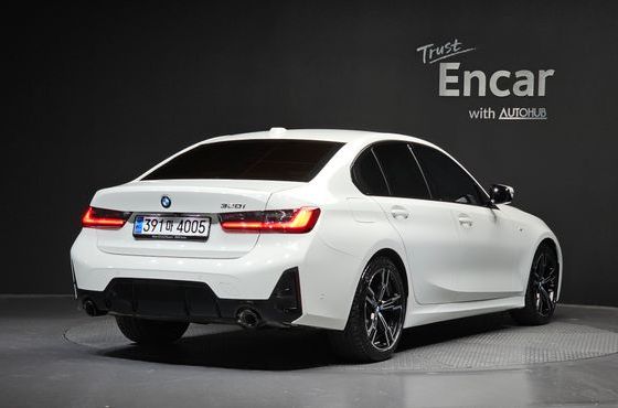 BMW 3-Series 320i M Sport — пробег 14 912 км — фото 2 из 5